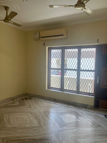 Room in 1 BHK Apartment at Adani Aangan, Sector 89a – for Rent