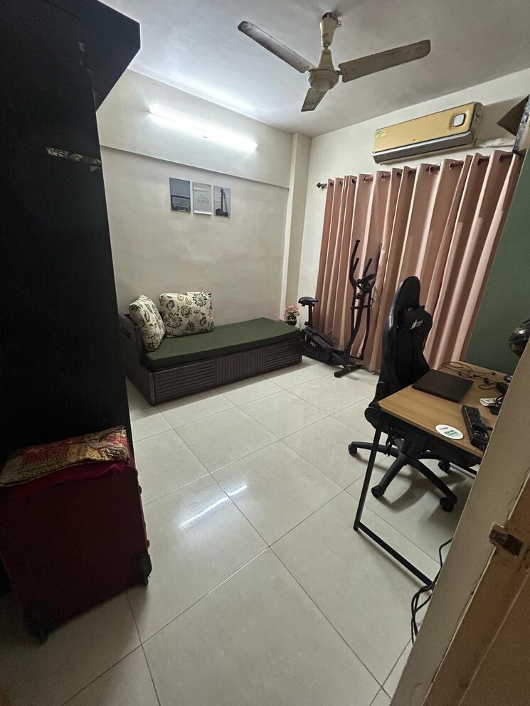 Master Bedroom, lemont-apartment 2 Bedroom 910 Sq.Ft. Apartment In Malad East Mumbai 8702341