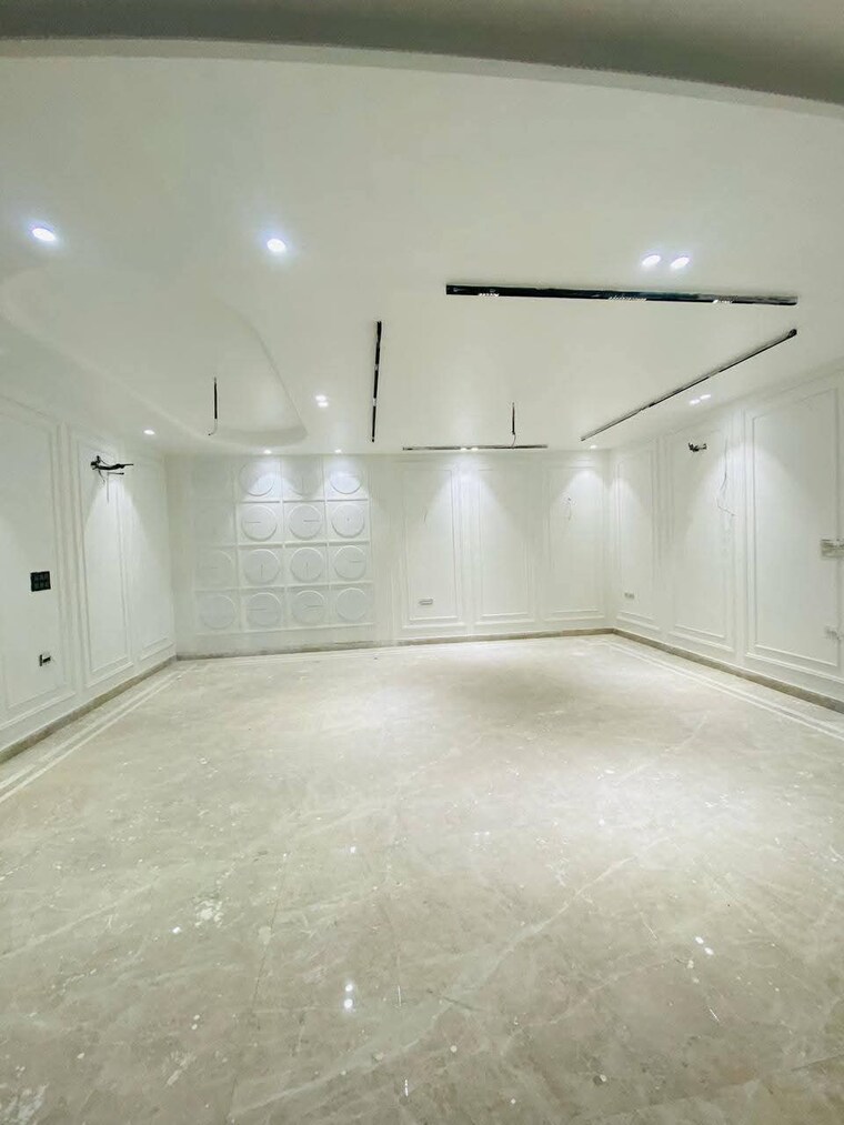 Room, srishti-greenfield-homes 4 Bedroom 3500 Sq.Ft. Builder Floor In Green Fields Colony Faridabad 8702366