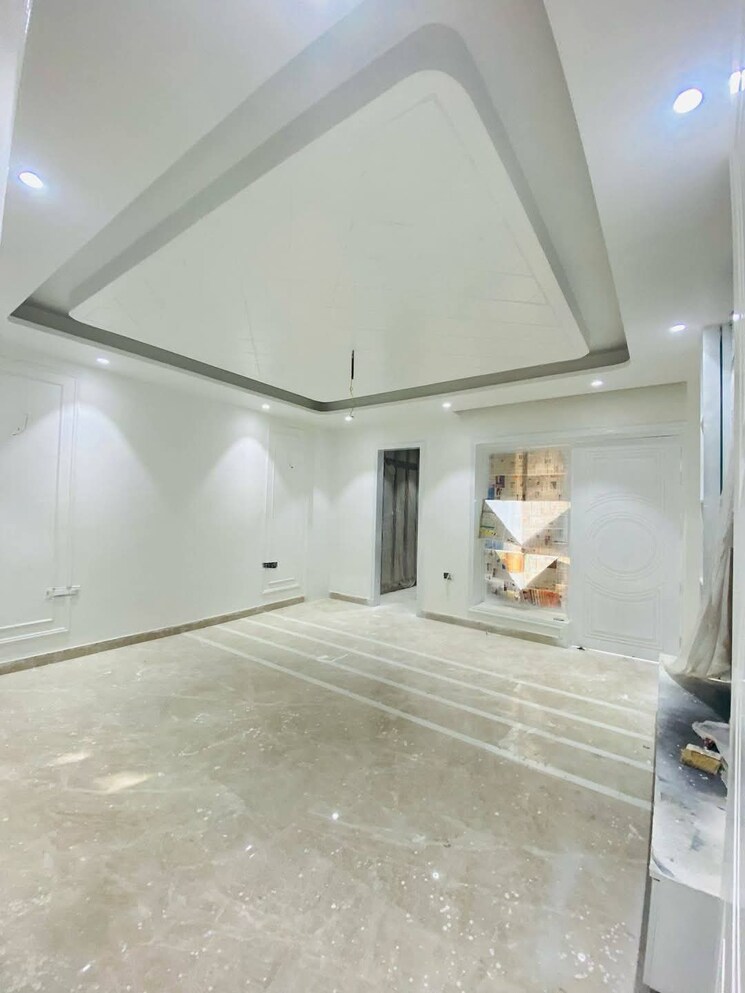 Room, srishti-greenfield-homes 4 Bedroom 3500 Sq.Ft. Builder Floor In Green Fields Colony Faridabad 8702366