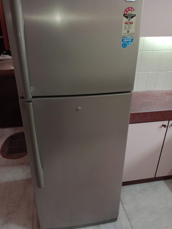 2 BHK + Extra Room Apartment For Rent in Prabhat Apartment Prabhadevi