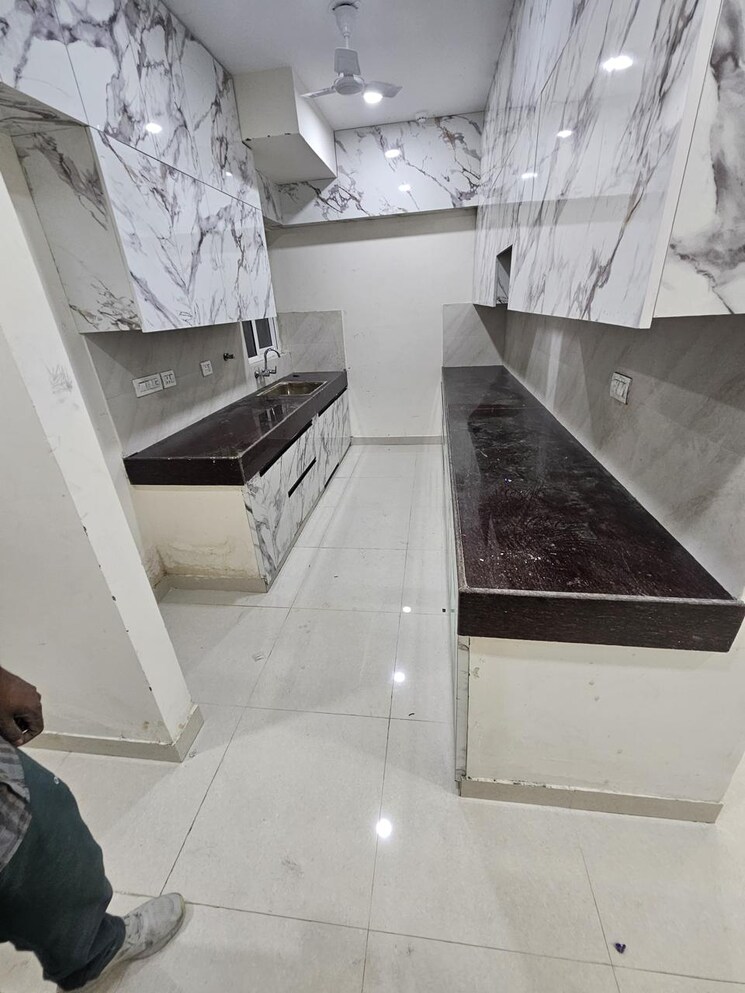 Kitchen, emaar-gurgaon-greens 3 Bedroom 1700 Sq.Ft. Apartment In Sector 102 Gurgaon 8702374