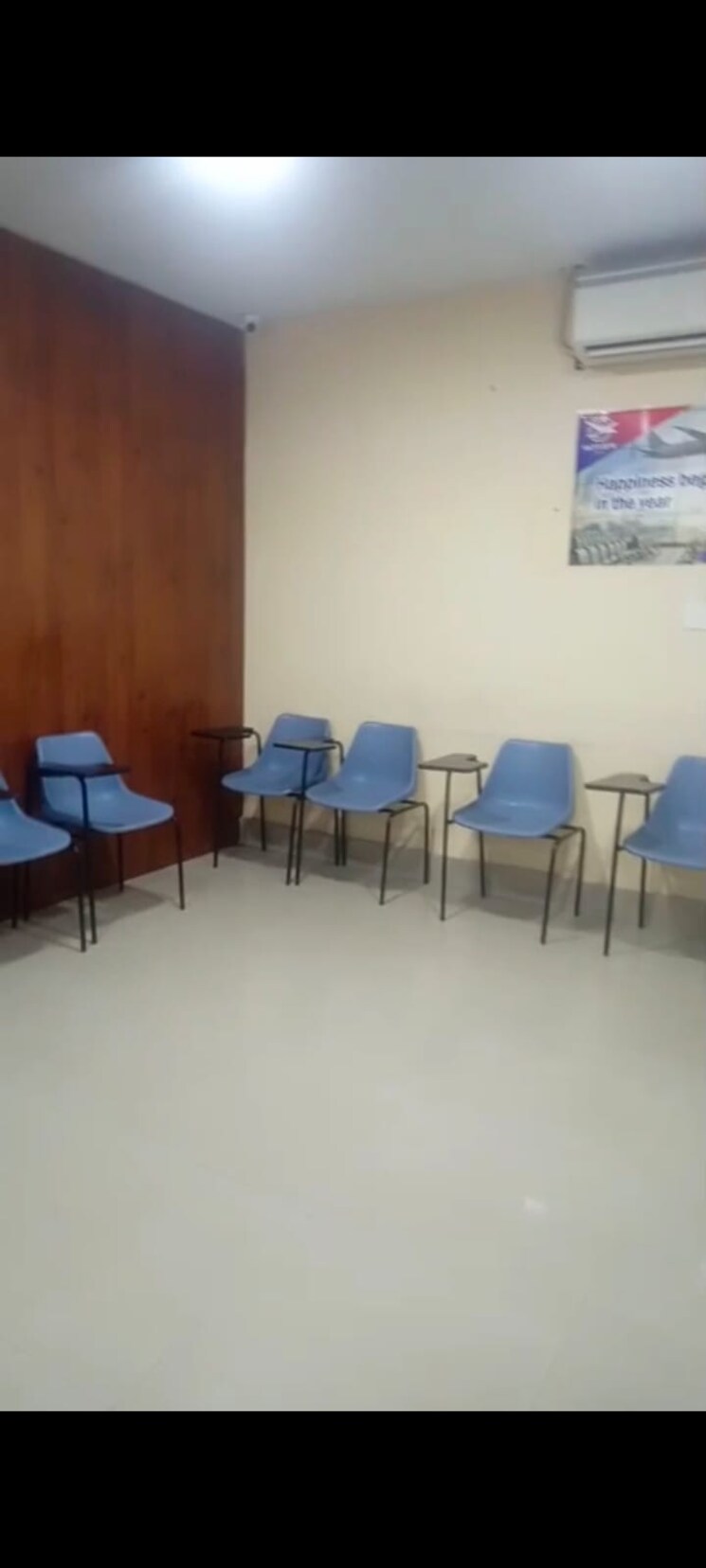 Team Area, park street Commercial Office Space 2200 Sq.Ft. In Park Street Kolkata 8702390