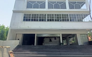 Showroom For Rent in Rajpur Road