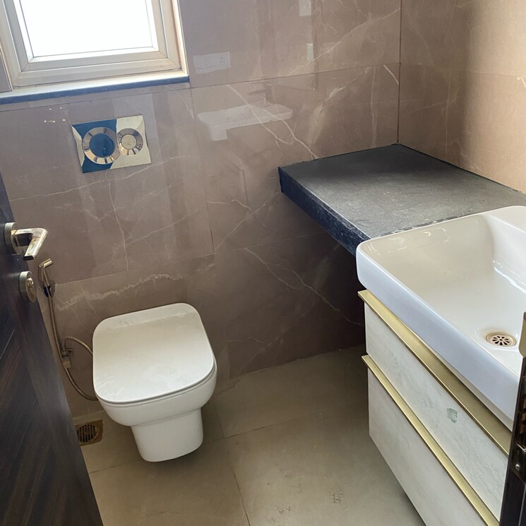 Bathroom, smart-world-orchard 3 Bedroom 1680 Sq.Ft. Apartment In Sector 61 Gurgaon 8702444