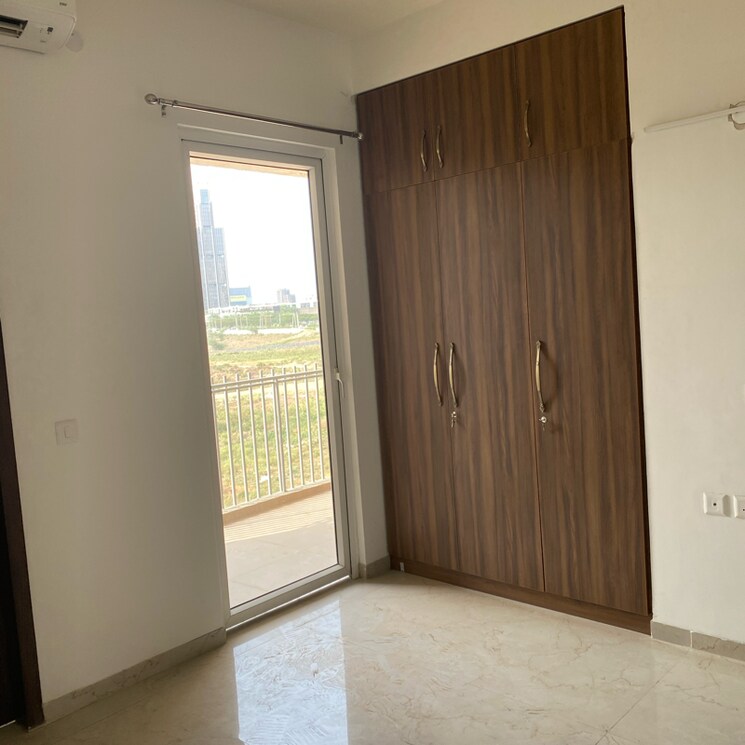 Room, smart-world-orchard 3 Bedroom 1680 Sq.Ft. Apartment In Sector 61 Gurgaon 8702444