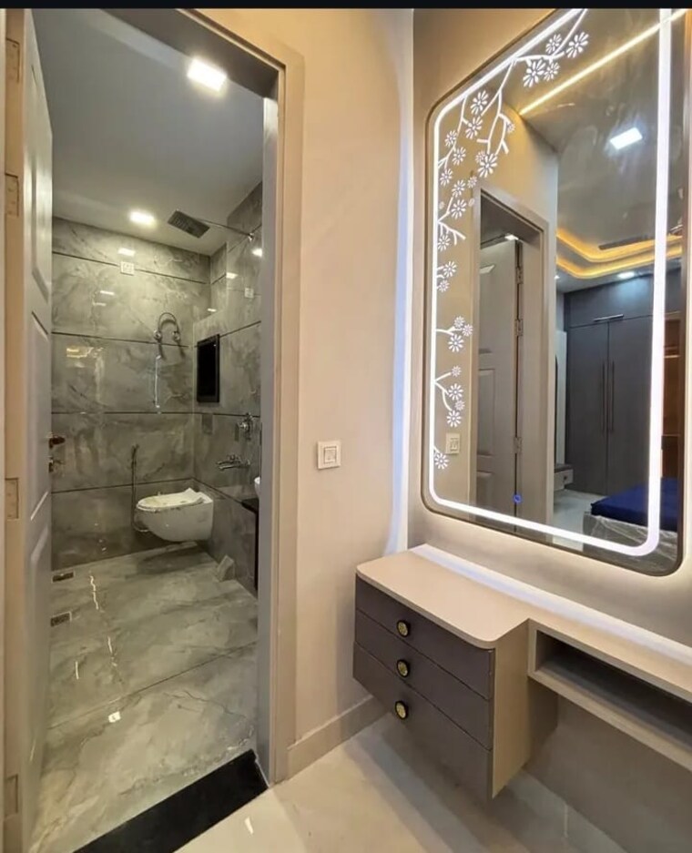 Bathroom, sector 30 3 Bedroom 4050 Sq.Ft. Builder Floor In Sector 30 Faridabad 8702428