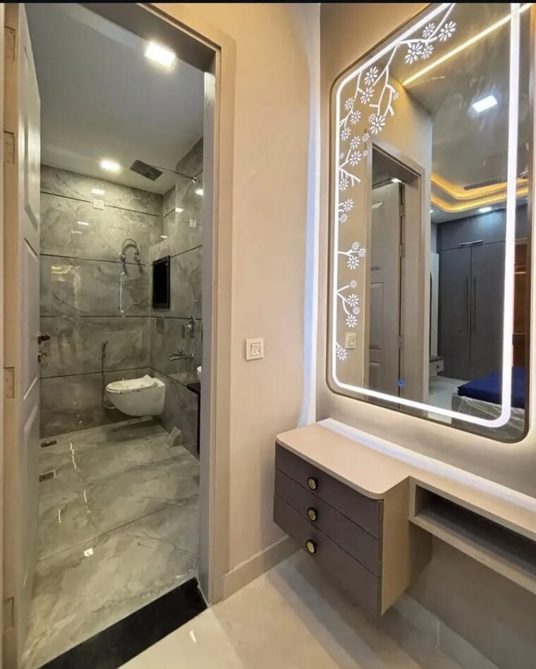 Bathroom, sector 30 3 Bedroom 4050 Sq.Ft. Builder Floor In Sector 30 Faridabad 8702428