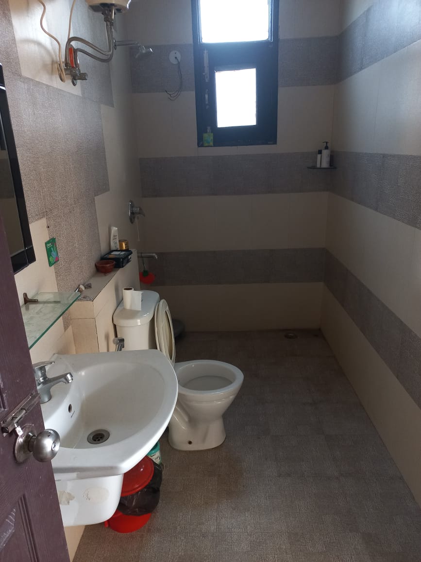 2 BHK + Pooja Room Apartment For Rent in Eros Wembley Estate