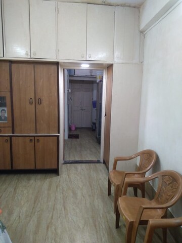 1 RK Apartment For Rent in Dadar West