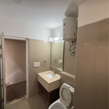 Bathroom in 2.5 BHK Apartment at Ireo Uptown, Sector 66 – for Rent