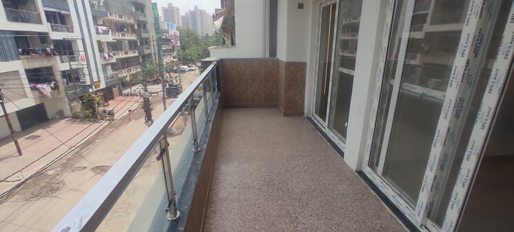 Balcony, smart-lane 5 Bedroom 175 Sq.Mt. Builder Floor In Niti Khand Ghaziabad 8702463