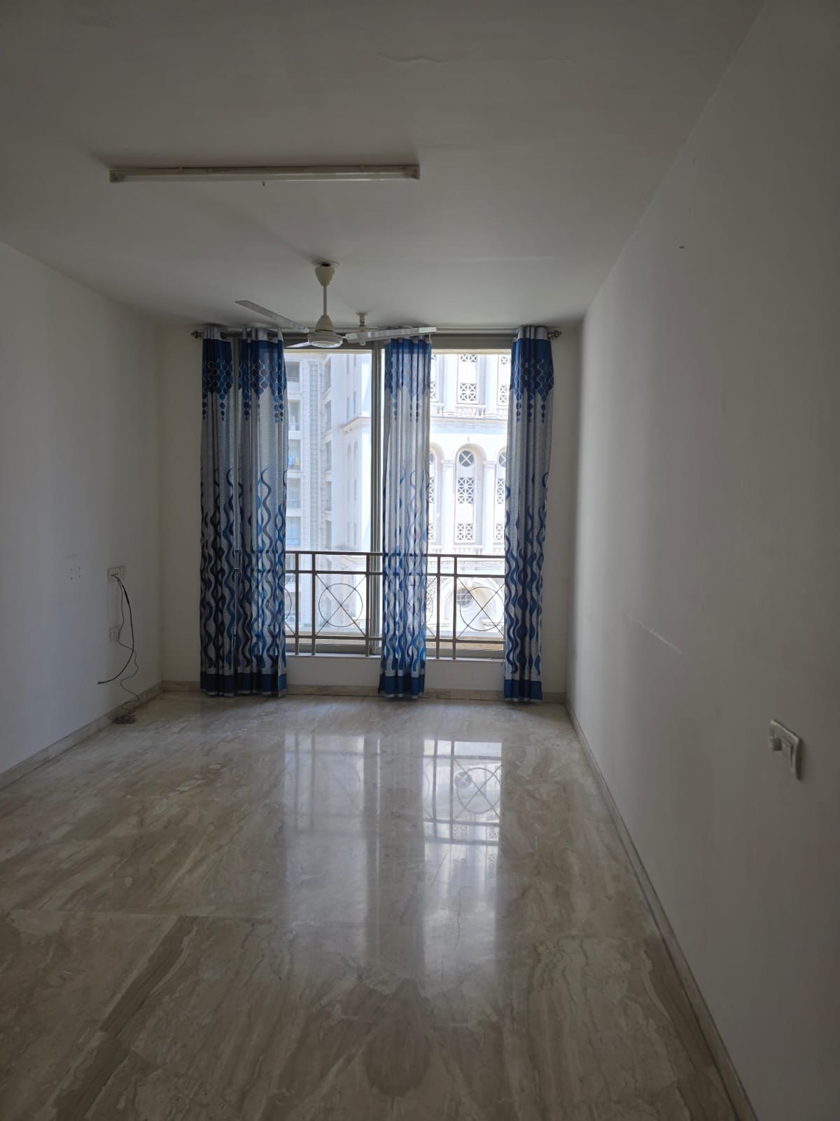 1 BHK 650 Sq.Ft. Apartment in Hiranandani Fedora