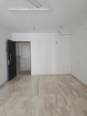 Room in 1 BHK Apartment at Hiranandani Fedora, Ghodbunder Road – for Sale