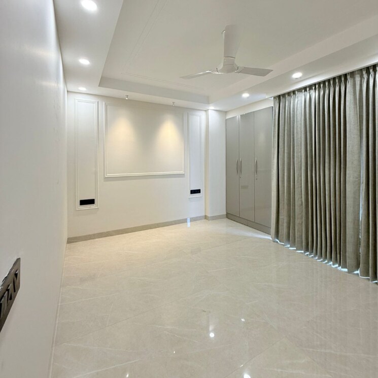 Room, ansal-api-versalia 4 Bedroom 3333 Sq.Ft. Apartment In Sector 67a Gurgaon 8702507