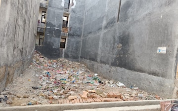 Plot For Sale in Sector 39a Noida