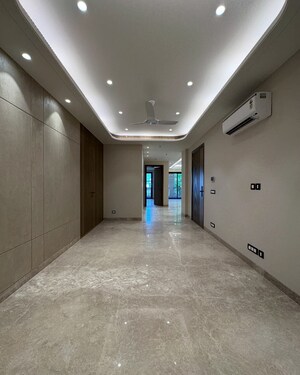 3 BHK Builder Floor For Sale in BPTP Amstoria Country Floor, Sector 102