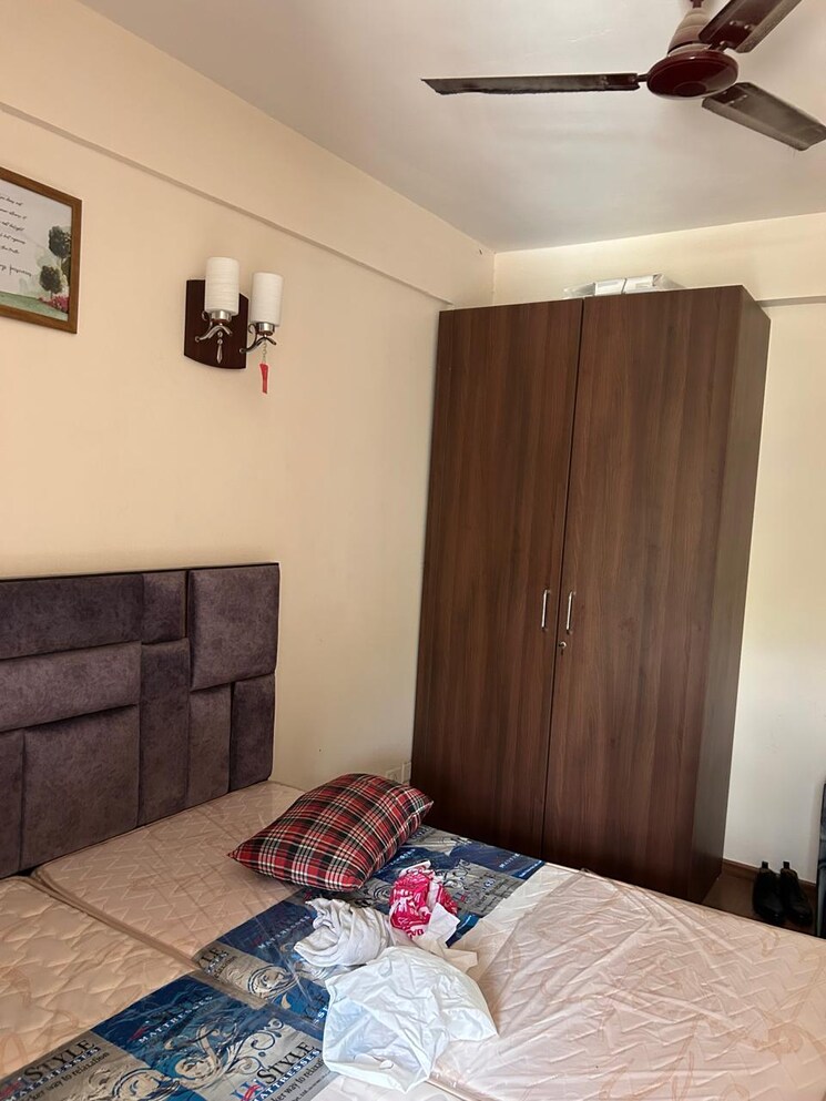 Bedroom, wave-executive-floors 3 Bedroom 1129 Sq.Ft. Apartment In Wave City Ghaziabad 8702566