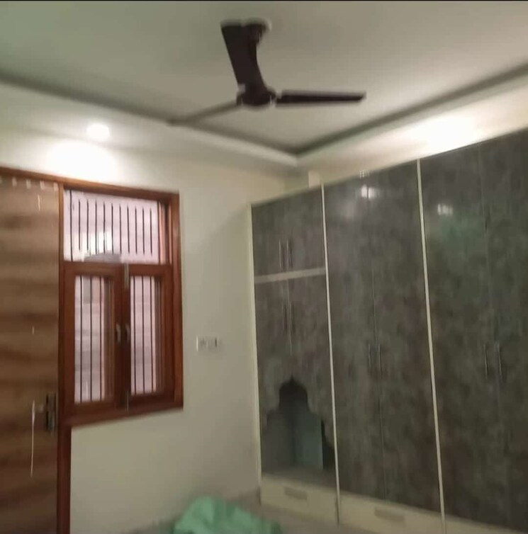 Room, burari 2 Bedroom 80 Sq.Yd. Builder Floor In Burari Delhi 8702567