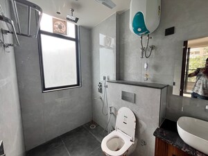 Bathroom in 3 BHK Builder Floor at BPTP Amstoria Country Floor, Sector 102 – for Sale