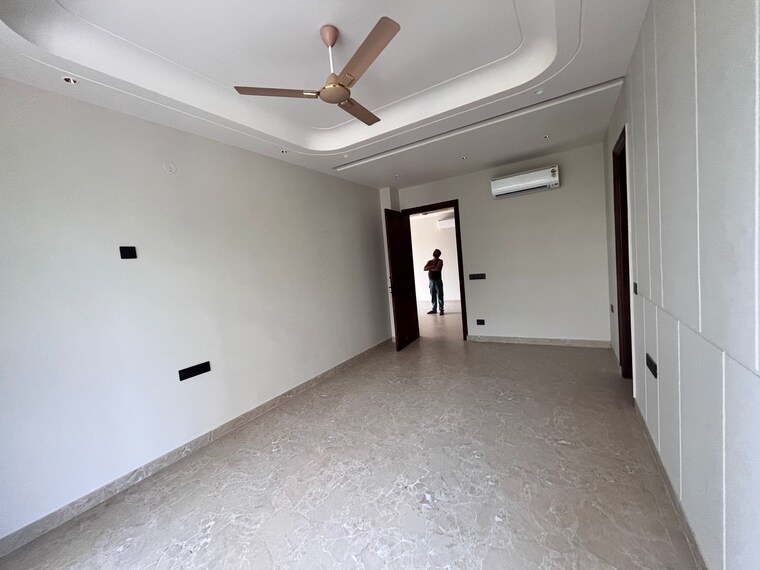 Room, bptp-amstoria-country-floor 3 Bedroom 2700 Sq.Ft. Builder Floor In Sector 102 Gurgaon 8702611