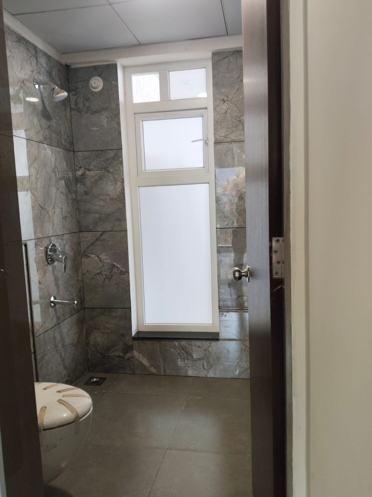 Bathroom, sahyadri-plumeria 3 Bedroom 993 Sq.Ft. Apartment In Moshi Pune 8702656