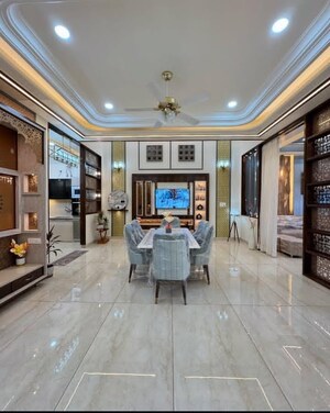 Parking in 3.5 BHK Builder Floor at Sector 35 – for Sale