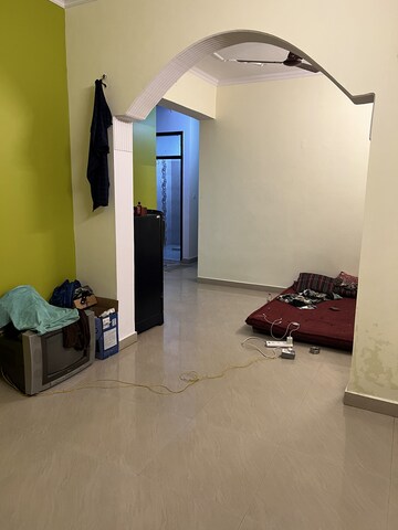 Living Room in 2 BHK Independent House at Gomti Nagar – for Rent