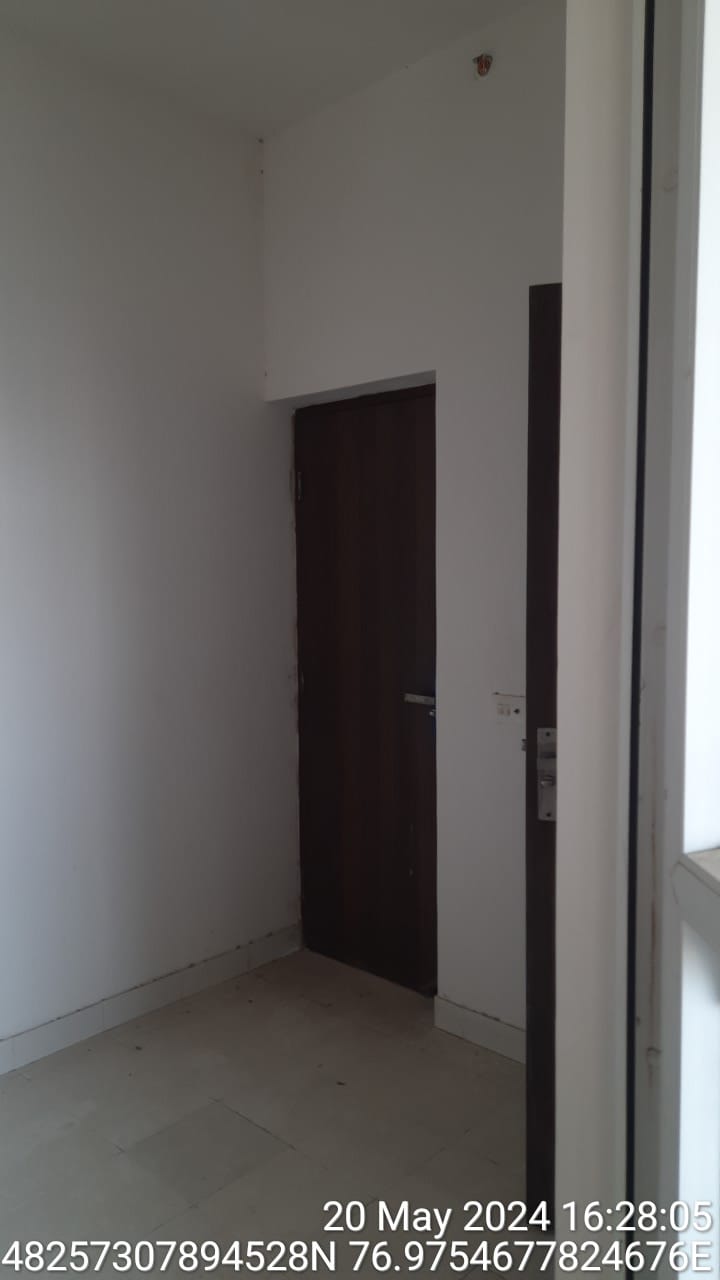 4 BHK + Servant Room Apartment For Sale in Adani Oyster Platinum Tower