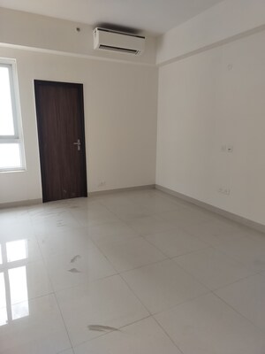 Room in 4 BHK Apartment at Adani Oyster Platinum Tower, Sector 102 – for Sale