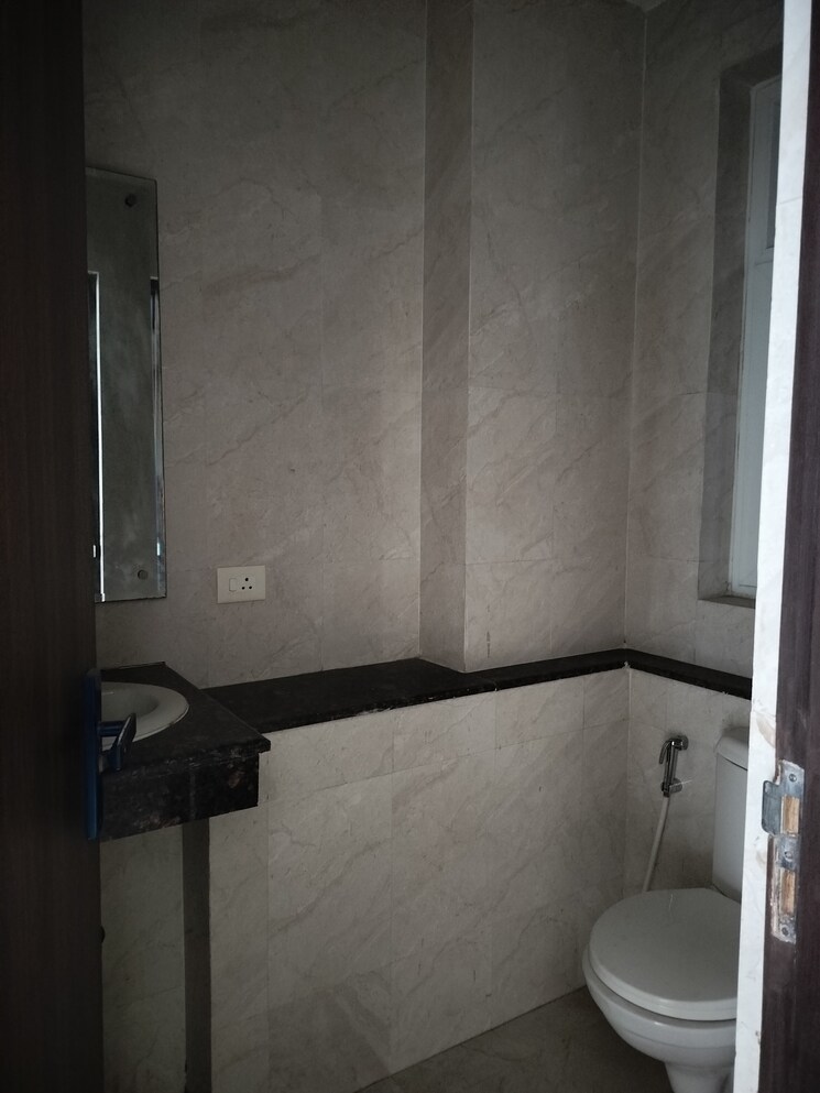 Bathroom, adani-oyster-platinum-tower 4 Bedroom 3198 Sq.Ft. Apartment In Sector 102 Gurgaon 8702673