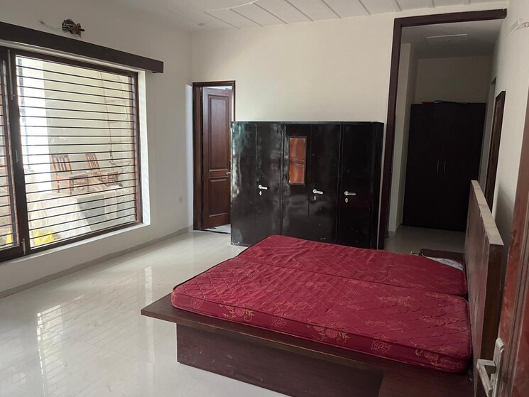 Bedroom, sector 15a 3 Bedroom 2150 Sq.Ft. Independent House In Sector 15a Faridabad 8702701