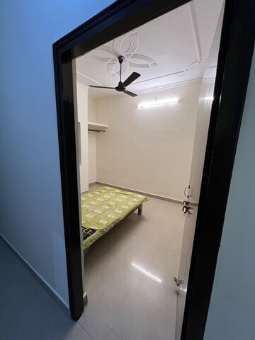 Room in 2 BHK Independent House at Gomti Nagar – for Rent