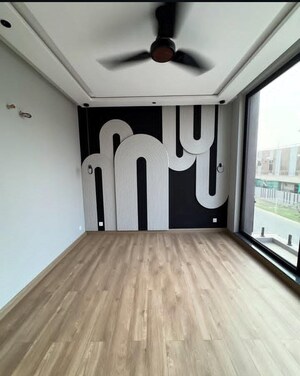 Bedroom in 3 BHK Builder Floor at Sector 37 – for Sale