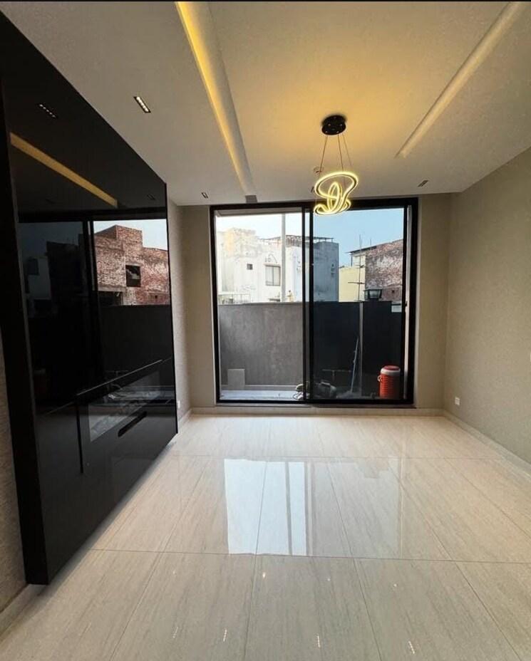 Bedroom, sector 37 3 Bedroom 2250 Sq.Ft. Builder Floor In Sector 37 Faridabad 8702735