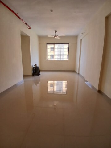 Room in 2 BHK Apartment at Man Opus, Mira Road – for Rent