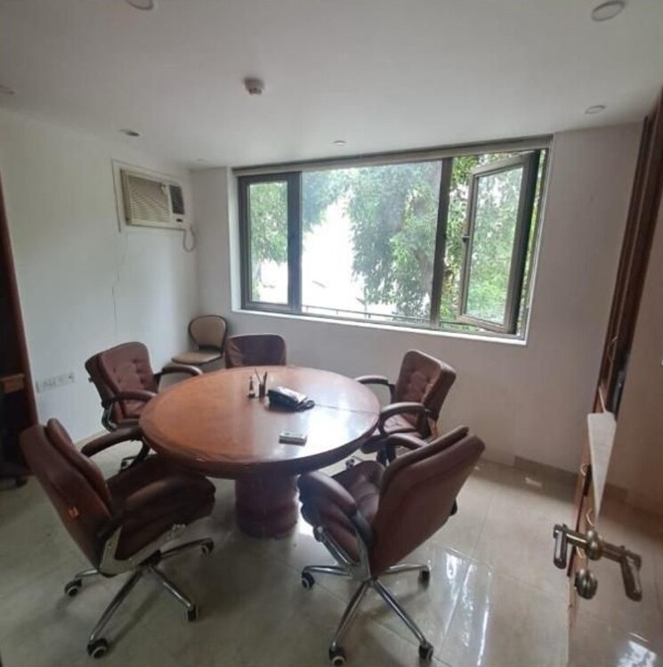 Team Area, churchgate Commercial Office Space 1479 Sq.Ft. In Churchgate Mumbai 8702839