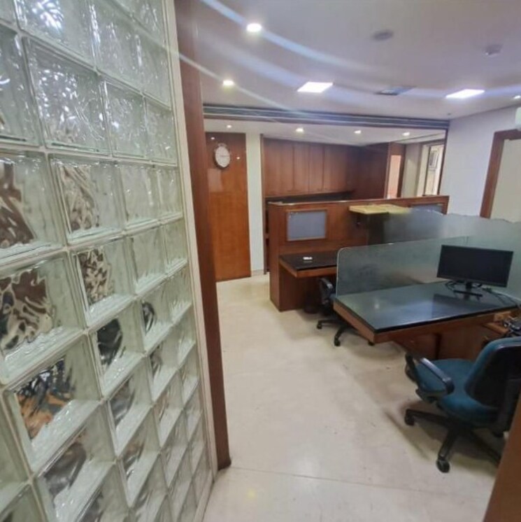 Team Area, churchgate Commercial Office Space 1479 Sq.Ft. In Churchgate Mumbai 8702839