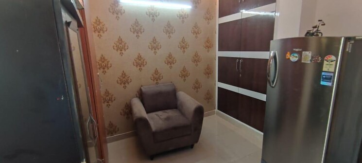 Living Room, dwarka mor 2.5 Bedroom 990 Sq.Ft. Builder Floor In Dwarka Mor Delhi 8702802