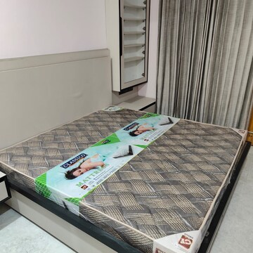 Bedroom in 3 BHK Apartment at Sector 22 – for Rent
