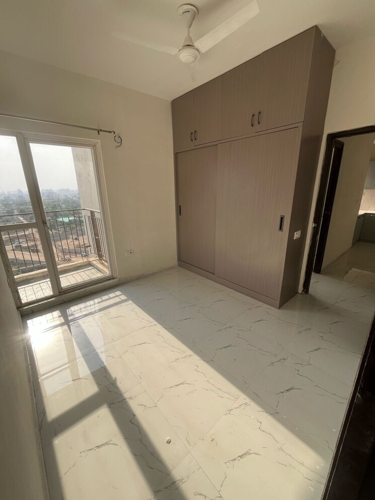 Living Room, pivotal-paradise 2 Bedroom 686 Sq.Ft. Apartment In Sector 62 Gurgaon 8702811