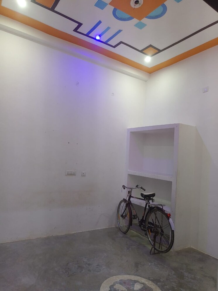 Room, tikhampur 2 Bedroom 1300 Sq.Ft. Apartment In Tikhampur Ballia 8702879
