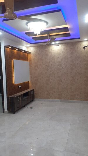 Room in 2.5 BHK Builder Floor at SA HOMES I, Uttam Nagar – for Sale