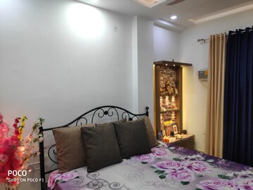 Bedroom in 3 BHK Builder Floor at Rohini Sector 24 – for Sale