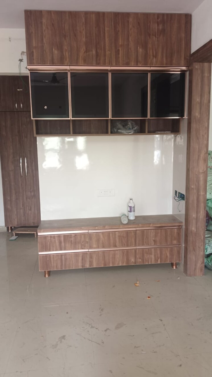 Room, gomti nagar 3 Bedroom 1750 Sq.Ft. Apartment In Gomti Nagar Lucknow 8702888