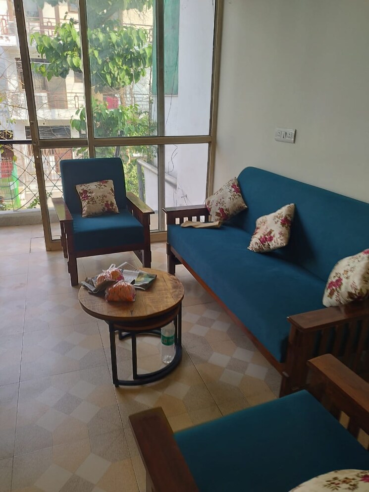 Living Room, sector 26 2 Bedroom 1150 Sq.Ft. Builder Floor In Sector 26 Gurgaon 8702862