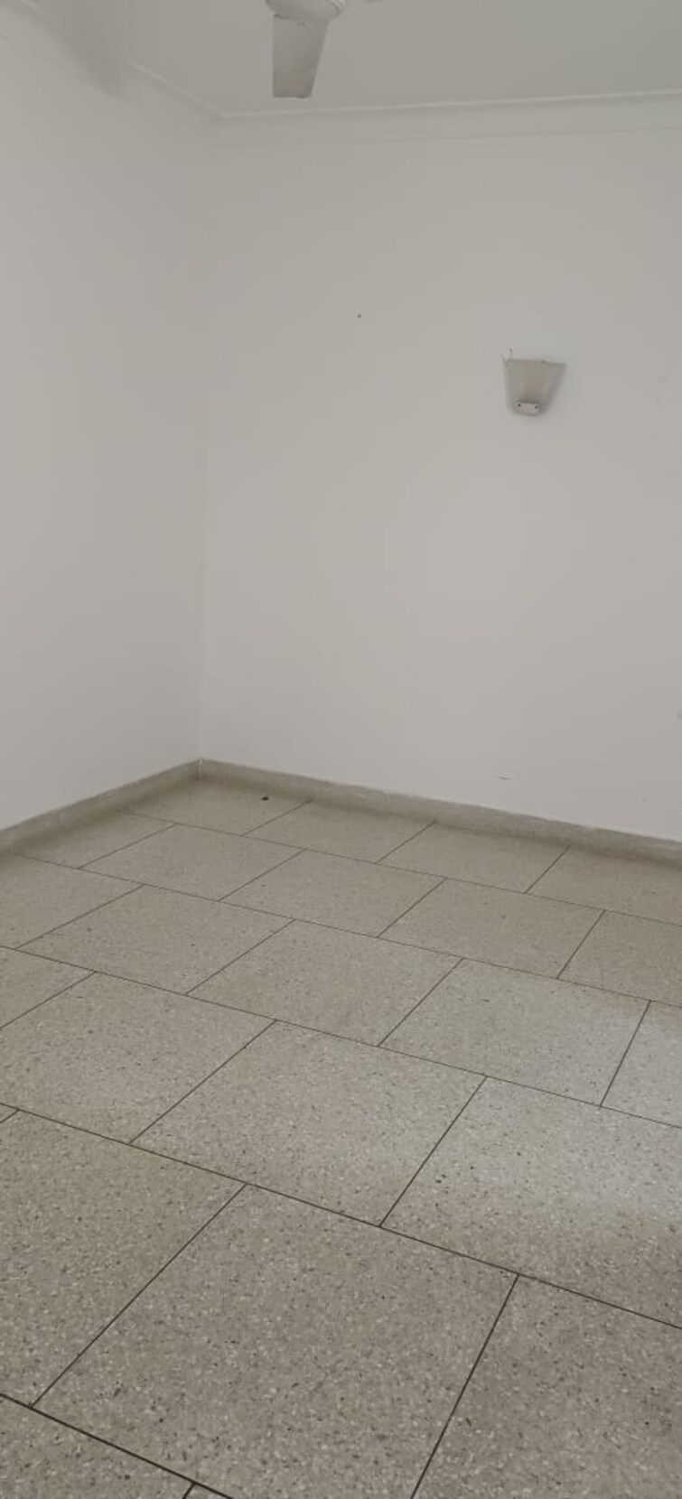 Cover Image, govindpuri 2.5 Bedroom 1150 Sq.Ft. Builder Floor In Govindpuri Delhi 8702970