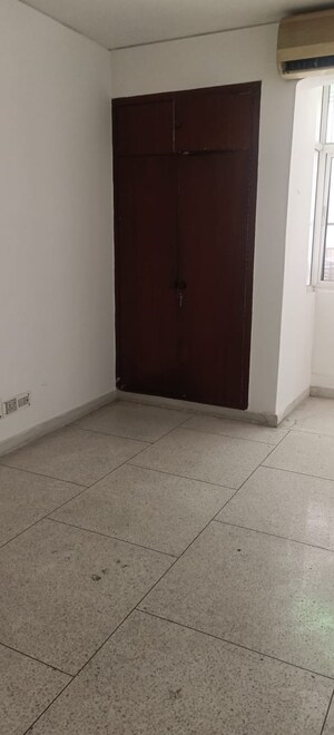Room in 2.5 BHK Builder Floor at Govindpuri – for Sale