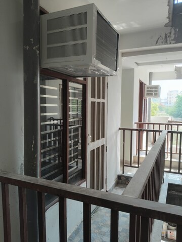Balcony in  Pg at Sector 67 – for Rent