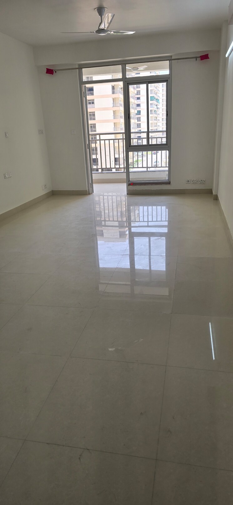 Room, sector 19b dwarka 3 Bedroom 2100 Sq.Ft. Apartment In Sector 19b Dwarka Delhi 8702975